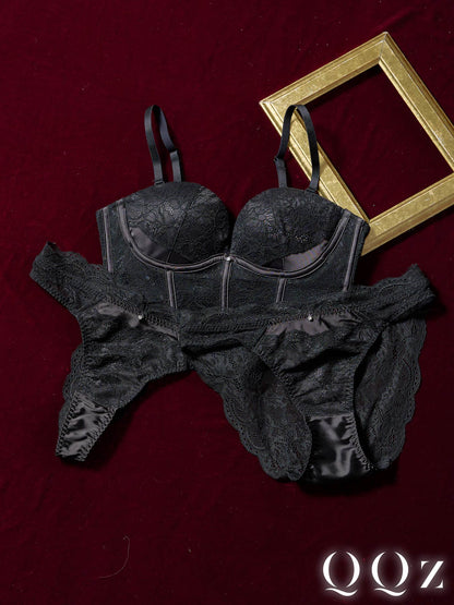 デコルテプッシュブラジャー/ブラック